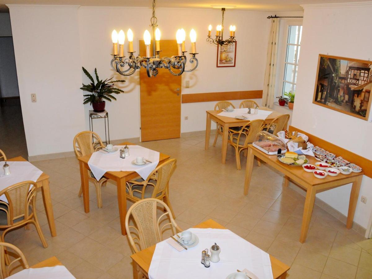 Privatzimmer Familie Schwarz Viena Exterior foto