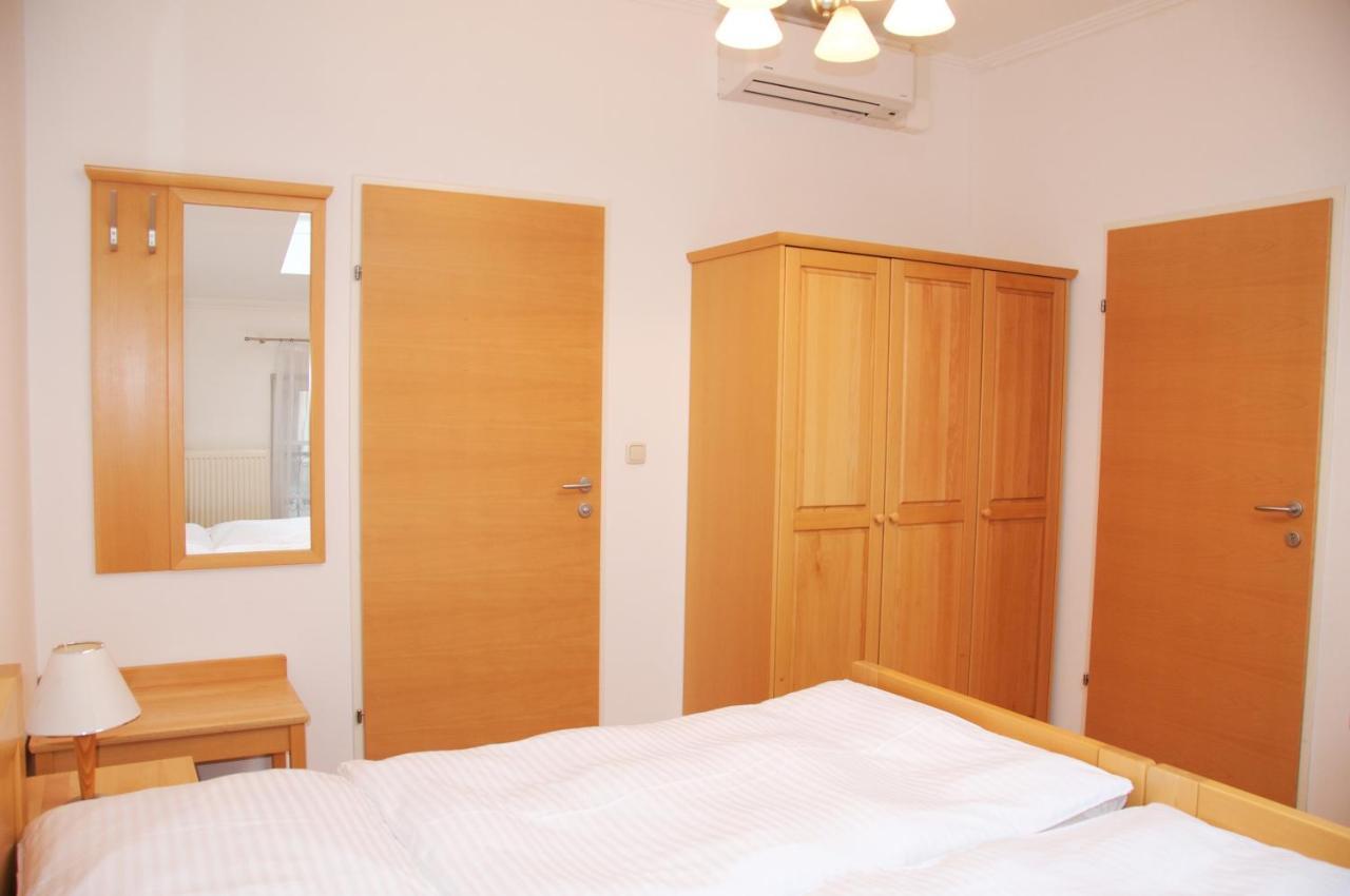 Privatzimmer Familie Schwarz Viena Exterior foto