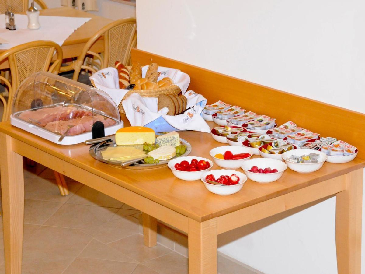 Privatzimmer Familie Schwarz Viena Exterior foto